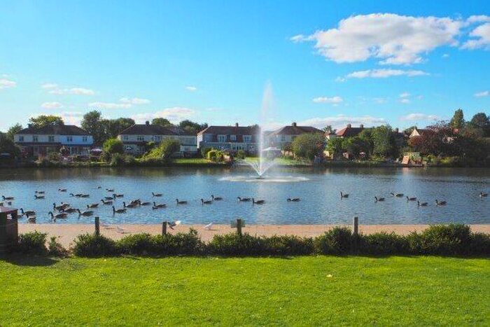 5 Bedroom Terraced House To Rent In Briar Road, Romford, RM3