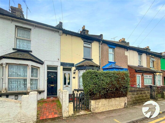2 Bedroom Terraced House To Rent In Railway Street, Gillingham, Kent, ME7