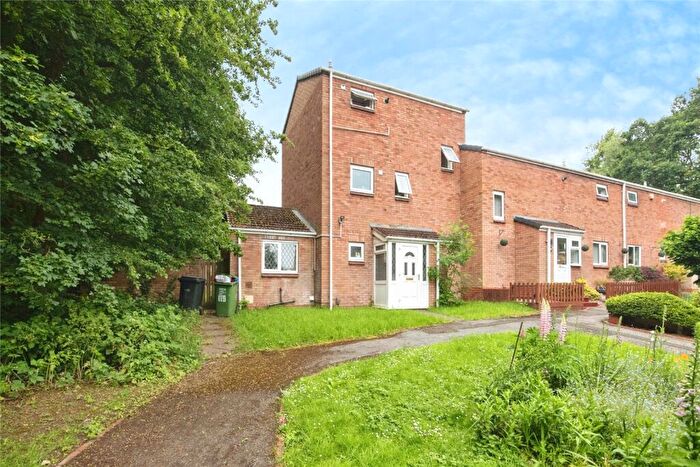 4 Bedroom End Of Terrace House For Sale In Patch Lane, Redditch, Worcestershire, B98