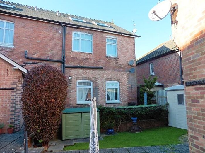 1 Bedroom Flat To Rent In New Borough Road, Wimborne, BH21