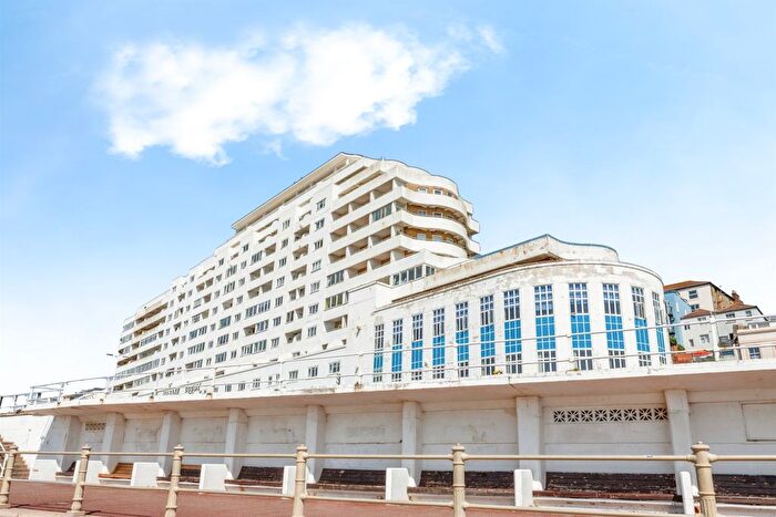 1 Bedroom Flat For Sale In Marine Court, St. Leonards-On-Sea, TN38