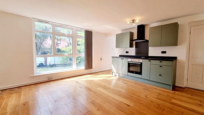 1 Bedroom Flat To Rent In Pegwell Road, Ramsgate, CT11