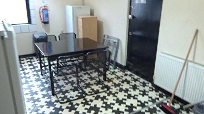 4 Bedroom Terraced House To Rent In Great Western Street, Manchester, Greater Manchester, M14