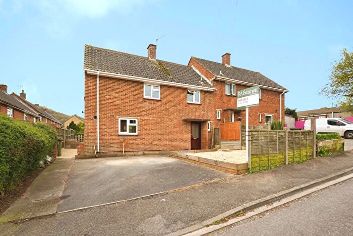 3 Bedroom House For Sale In Turner Road, Dursley, Gloucestershire, GL11