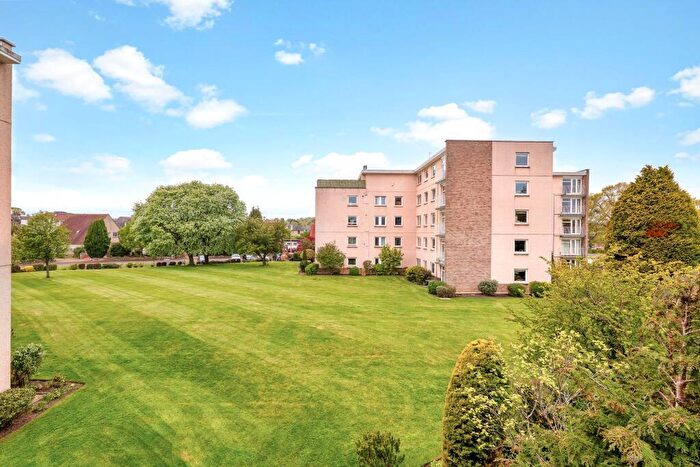 3 Bedroom Apartment For Sale In Succoth Court, Edinburgh, Midlothian, EH12
