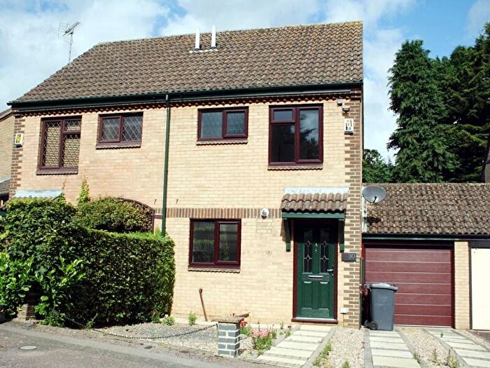 2 Bedroom Semi-Detached House To Rent In Ecton Park Road, Northampton, NN3