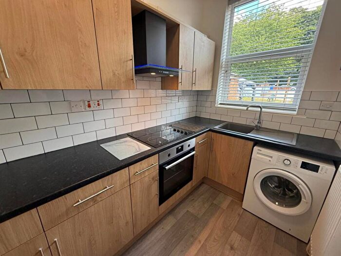 1 Bedroom Apartment To Rent In Chesterfield Road South, Mansfield, NG19