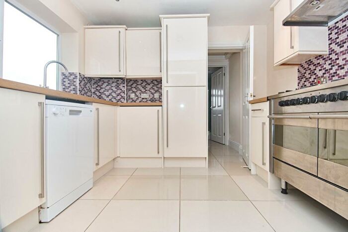 1 Bedroom Flat To Rent In Trelawney Park, Brislington, Bristol, BS4