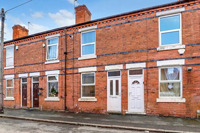 2 Bedroom Terraced House For Sale In Whittier Road, Nottingham, NG2