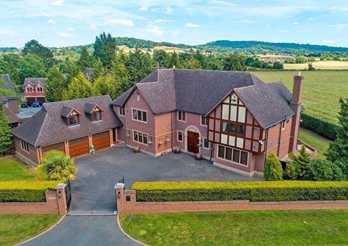 5 Bedroom Detached House For Sale In Quarry Park Road, Pedmore, DY8
