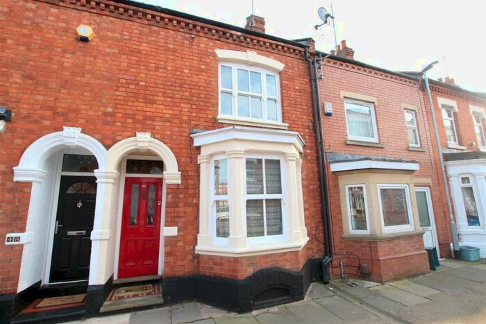 3 Bedroom House To Rent In Perry Street, Northampton, NN1