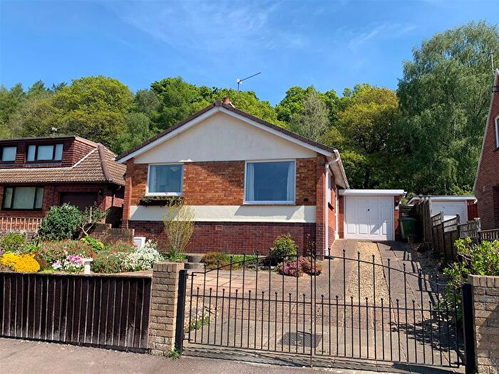 2 Bedroom Detached Bungalow For Sale In Springfield Drive, Cinderford, GL14