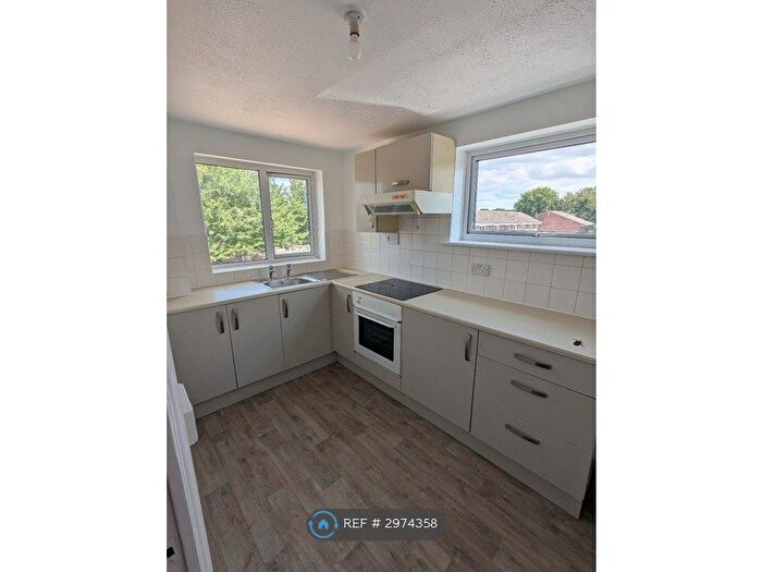 1 Bedroom Flat To Rent In Brisbane Way, Colchester, CO2