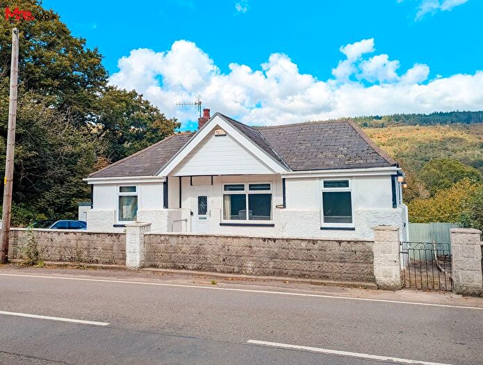 4 Bedroom Bungalow For Sale In Clyne, Neath, SA11