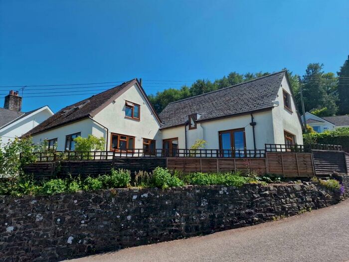 3 Bedroom Detached House For Sale In Calverleigh, Tiverton, EX16