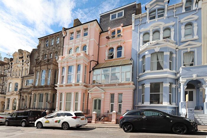 2 Bedroom Flat For Sale In Warrior Gardens, St. Leonards-On-Sea, TN37