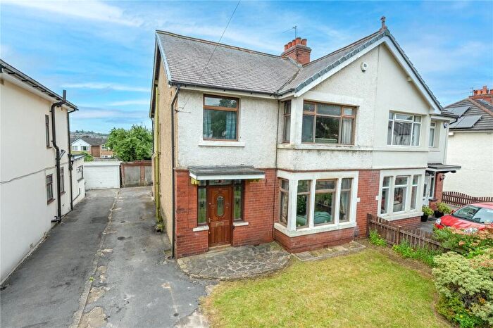 3 Bedroom Semi-Detached House For Sale In Victoria Crescent, Horsforth, Leeds, West Yorkshire, LS18