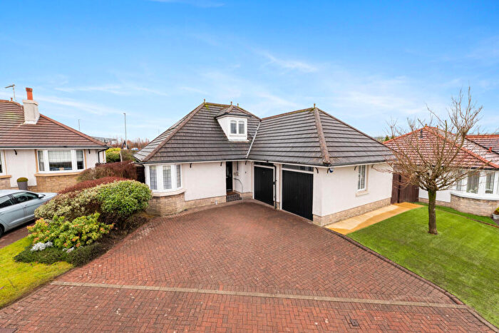 4 Bedroom Detached House For Sale In Burnhouse Brae, Newton Mearns, G77