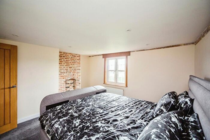 4 Bedroom Detached House For Sale In Plough Wents Road, Chart Sutton, Maidstone, ME17