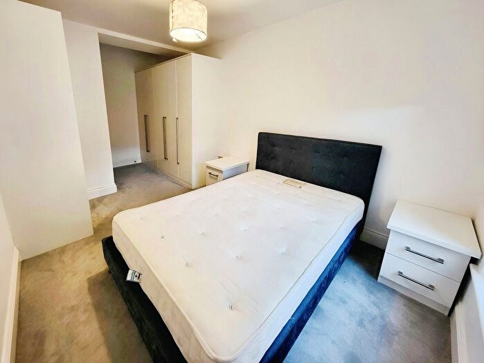 1 Bedroom Flat To Rent In Walkershall Way, Manchester, Greater Manchester, M20