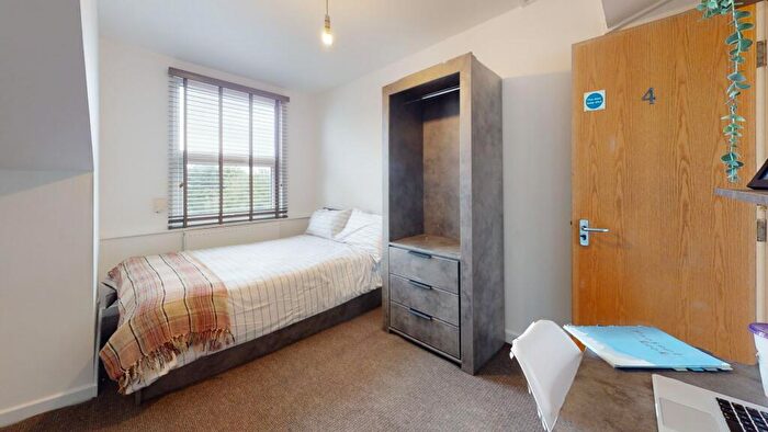 4 Bedroom Property To Rent In B, Moorland Avenue, LS6