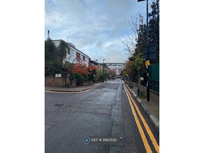 1 Bedroom Flat To Rent In Stephanie Court, London, N5