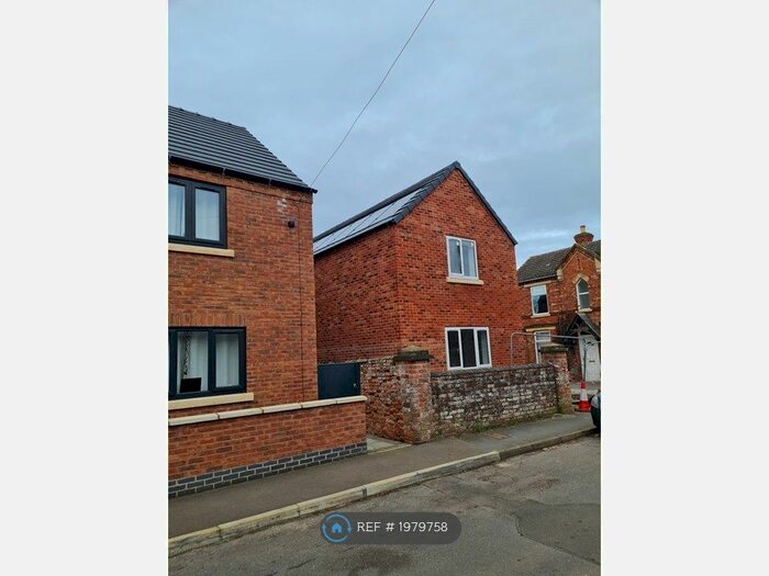 2 Bedroom Detached House To Rent In Chapman Street, Market Rasen, LN8
