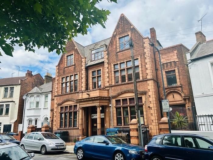 3 Bedroom Flat To Rent In Villiers Road, Willesden Green, NW2