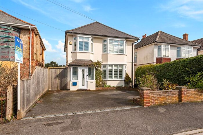 4 Bedroom Detached House For Sale In De Lisle Road, Bournemouth, BH3
