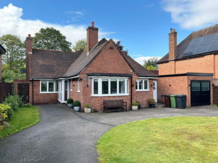 3 Bedroom Detached Bungalow For Sale In Buryfield Road, Solihull, B91