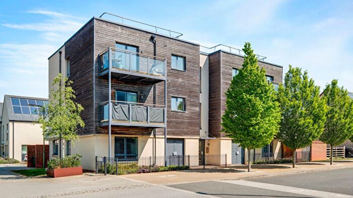 2 Bedroom Flat For Sale In Bicester, Bicester, OX27