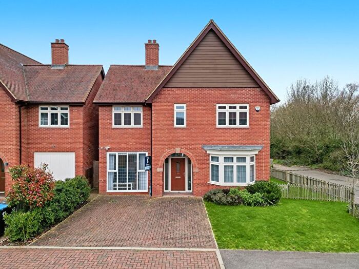 4 Bedroom Detached House For Sale In Greenford Crescent, Monkston Park, MK10