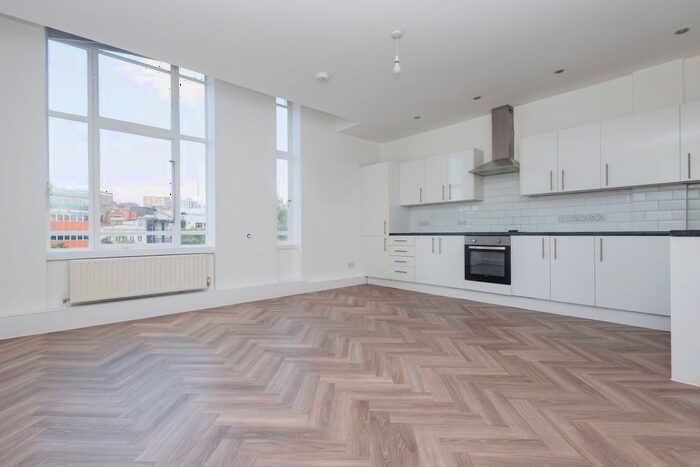 2 Bedroom Flat To Rent In Richmond Hill, Bournemouth, BH2