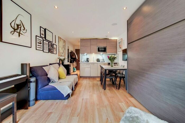 Studio For Sale In Park Street, Chelsea Creek, London, SW6