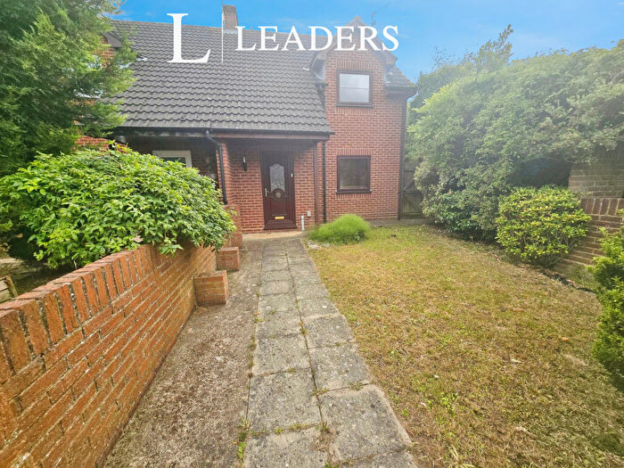 2 Bedroom Semi-Detached House To Rent In St Johns Street, Spalding, PE11