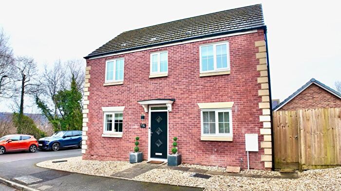 3 Bedroom Detached House For Sale In Field Close, Pontllanfraith, NP12