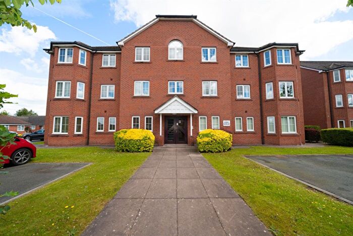 2 Bedroom Flat For Sale In Hornby Drive, Congleton, CW12