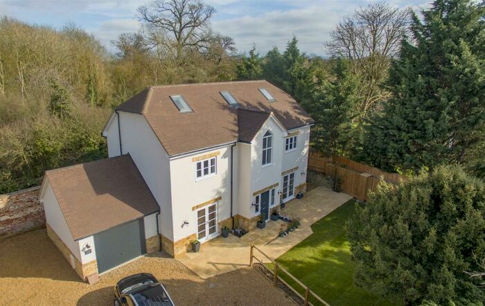 5 Bedroom Detached House To Rent In May Road, Turvey, MK43