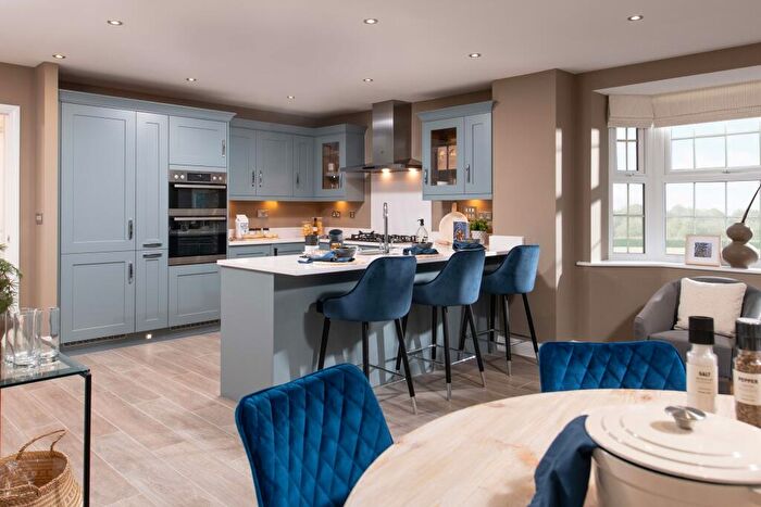 5 Bedroom Detached House For Sale In Bastion Street, Newbury, West Berkshire, RG14