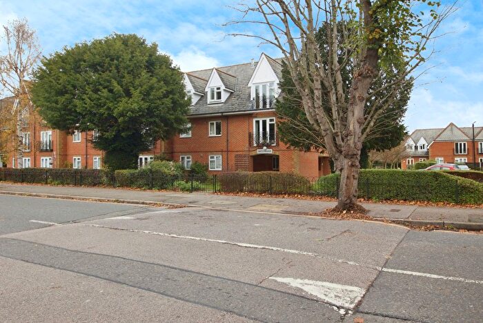 2 Bedroom Flat For Sale In Watermans, Junction Road, Romford, RM1