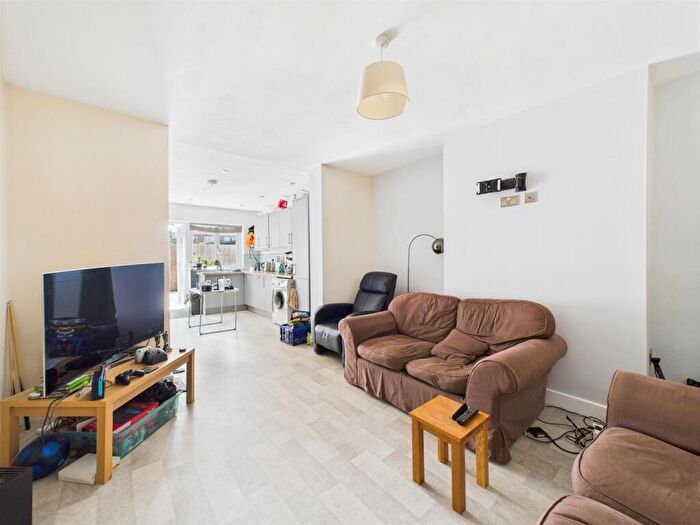 5 Bedroom House To Rent In Claverham Road, Fishponds, Bristol, BS16