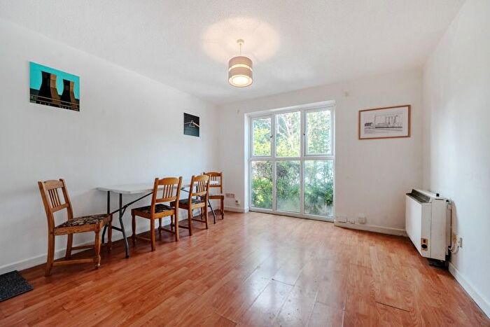 1 Bedroom Flat For Sale In Drakes Court, Cambridge, Cambridgeshire, CB24