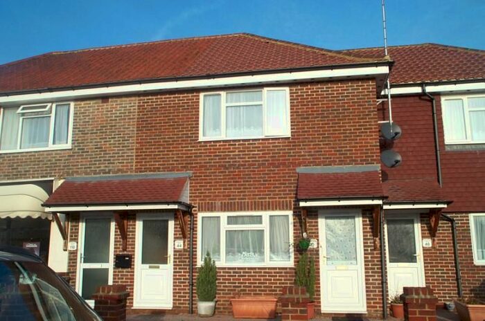 1 Bedroom Flat To Rent In Crowborough Drive, Goring-By-Sea, Worthing, West Sussex, BN12