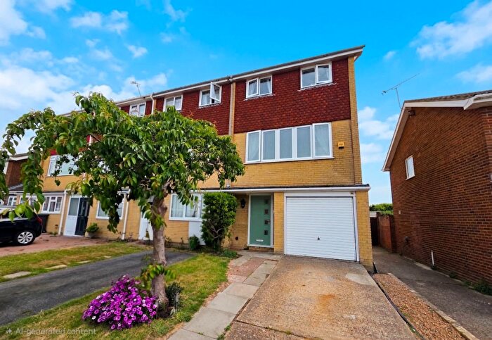 3 Bedroom Town House For Sale In St. Augustines Park, Ramsgate, CT11
