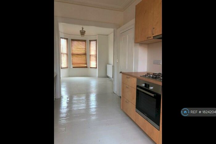 1 Bedroom Flat To Rent In Penge, London, SE20