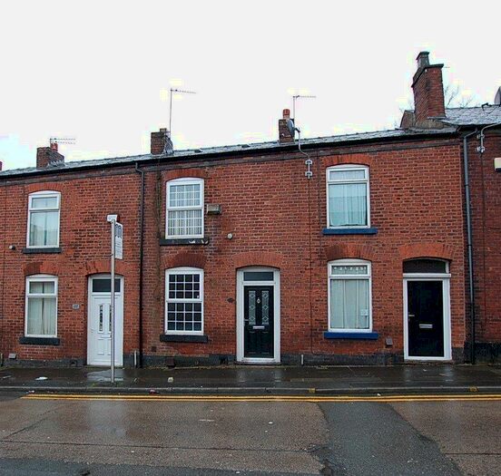 Terraced House To Rent In Curzon Road, Ashton-under-Lyne, Greater Manchester, OL6