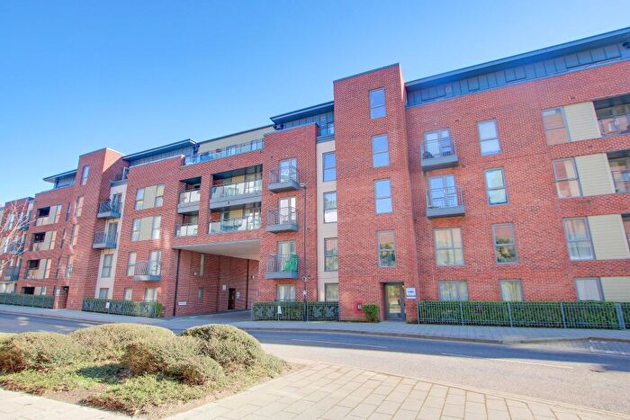 1 Bedroom Apartment For Sale In John Thornycroft Road, Woolston, SO19