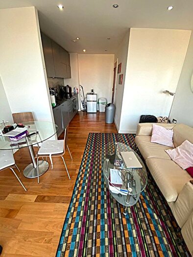 1 Bedroom Flat To Rent In Newport Road, Cardiff, CF24