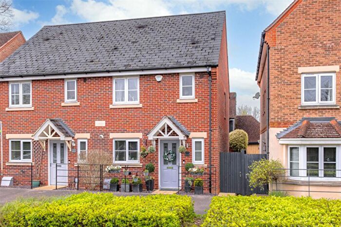 3 Bedroom Semi-Detached House For Sale In Merlin Way, Bracknell, Berkshire, RG12