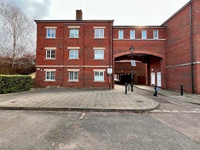 1 Bedroom Apartment To Rent In Queensgate, Aylesbury, HP19